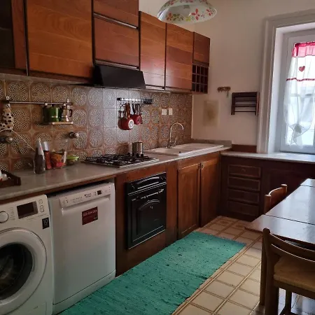 Piazza Politeama Apartment *