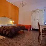 Piazza Politeama Apartman *